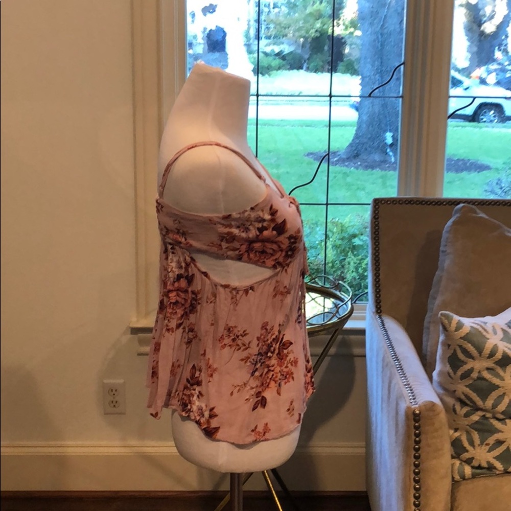 Spring Floral Top - Picture 3 of 4
